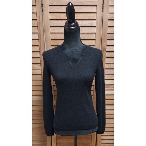 Charter Club Luxury Black Cashmere Sweater Small S V-Neck Long Sleeve Pullover - Picture 1 of 7